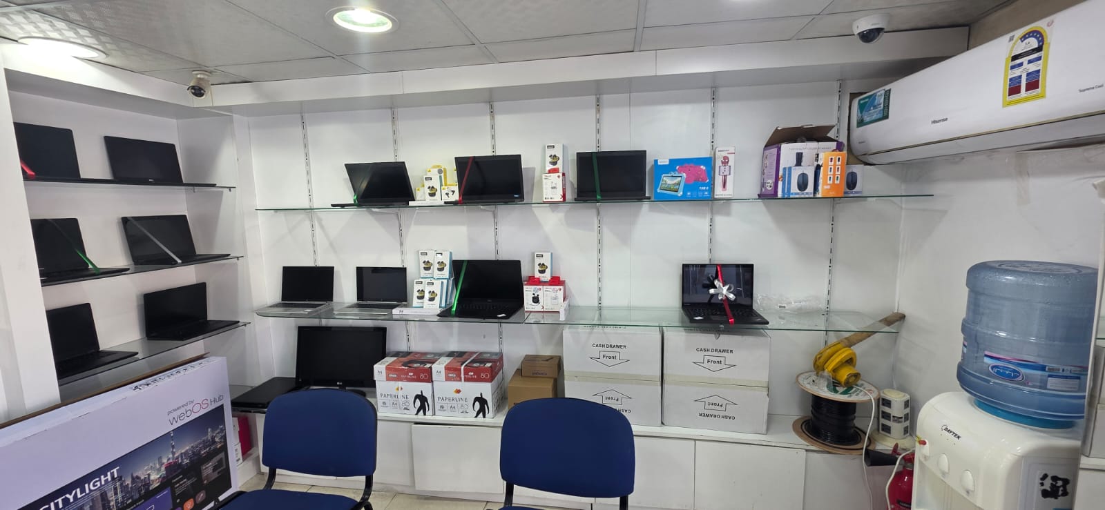 Used laptop and mobile accessories